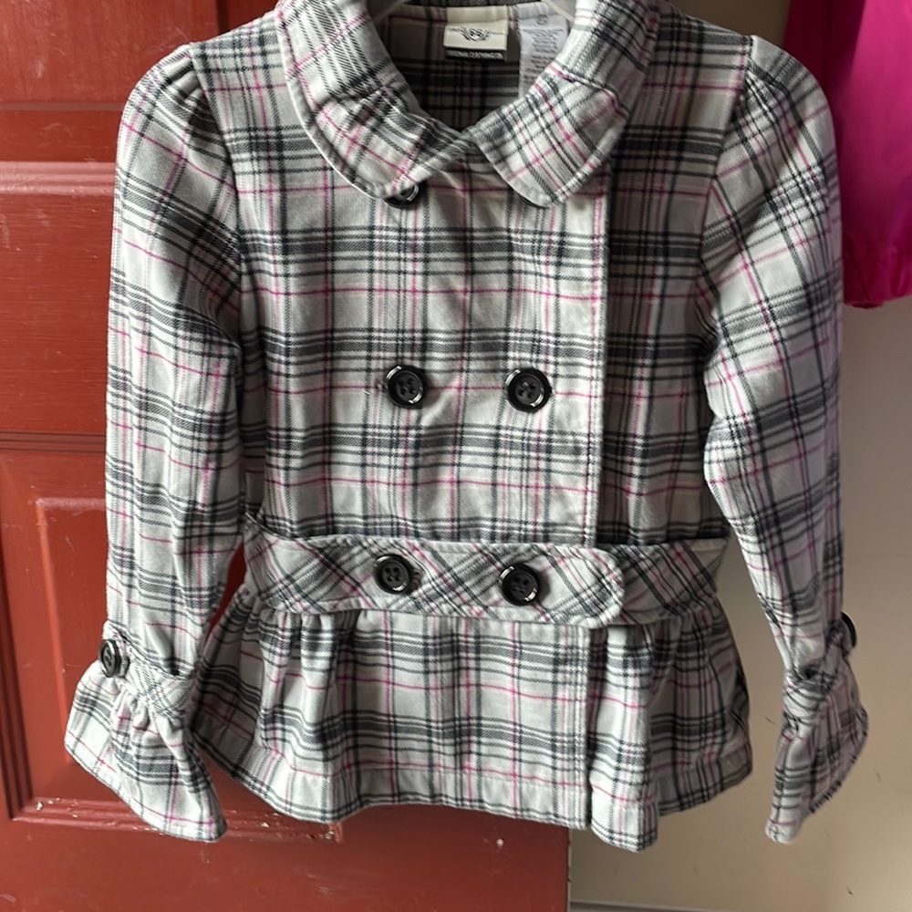 10-12 Girls coat. Nicely lined. Barely worn. Like new.